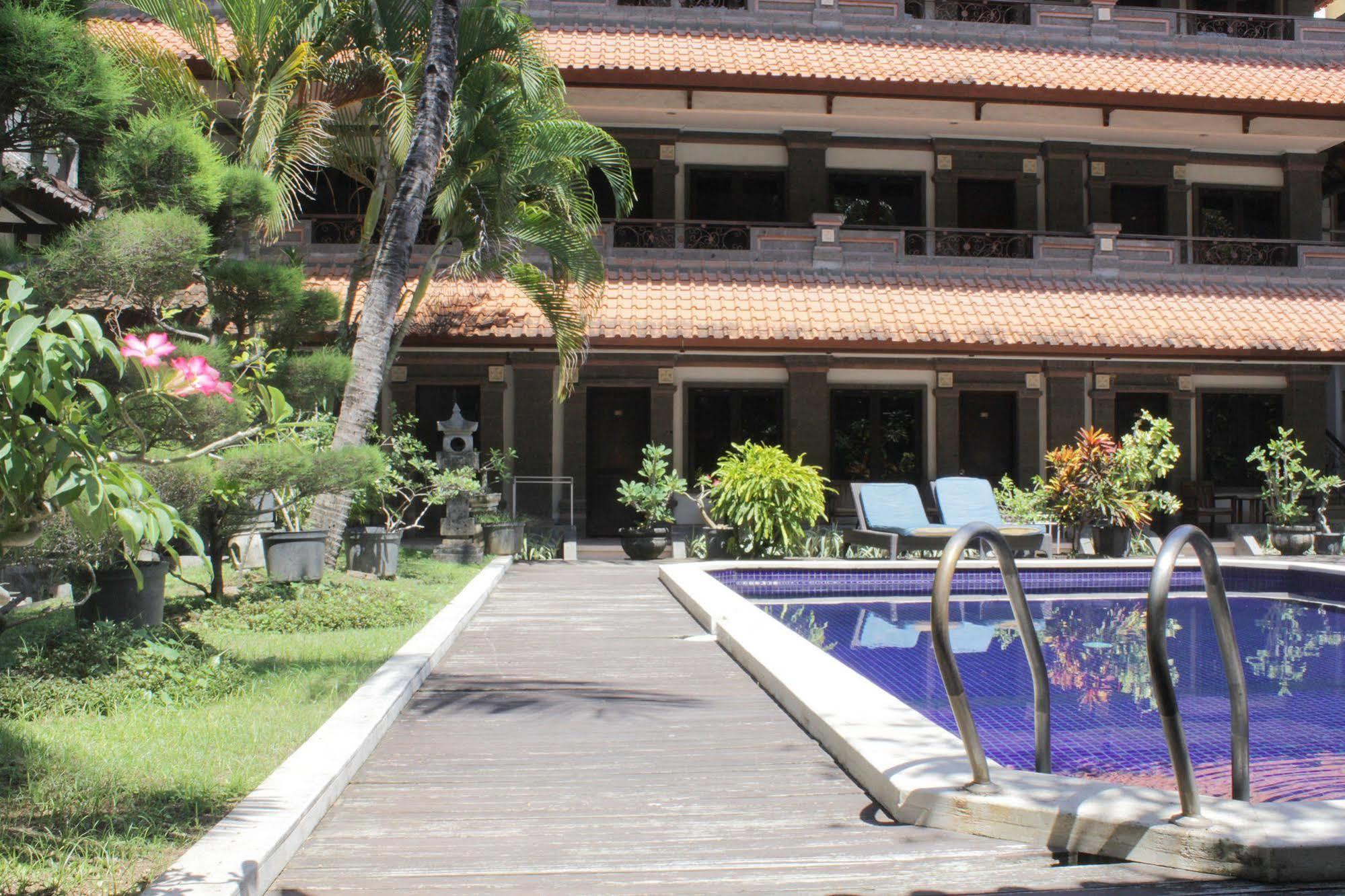 Hotel Puri Tanah Lot Kuta Lombok Zewnętrze zdjęcie