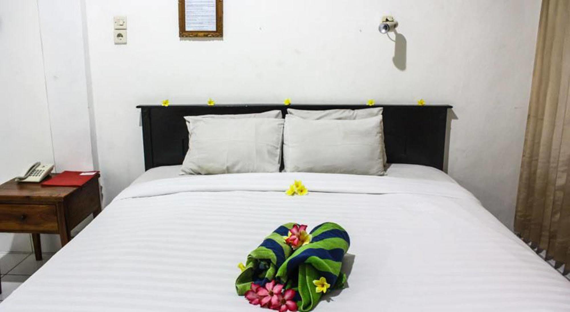 Hotel Puri Tanah Lot Kuta Lombok Zewnętrze zdjęcie